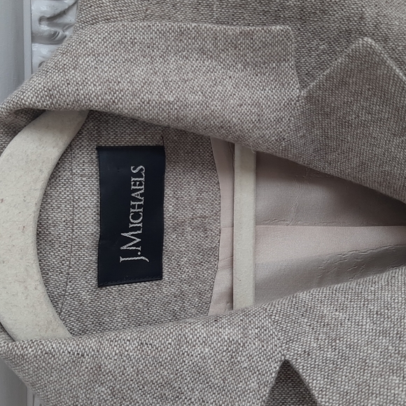 Women's J. Michaels Vintage Wool Blazer with shoulder Pads Size 10 - Picture 3 of 9